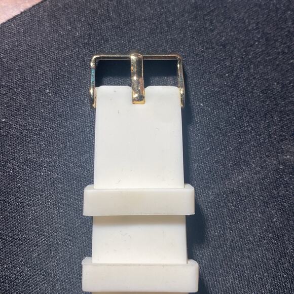 Geneva Mom/Heart Watch Pre-Owned. Gold watch with white band. - Picture 3 of 6